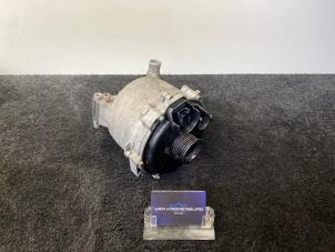 Gebruikte Dynamo Mercedes CL (215) 5.8 CL-600 V12 36V Prijs € 200,00 Inclusief btw aangeboden door Van Kronenburg Engines