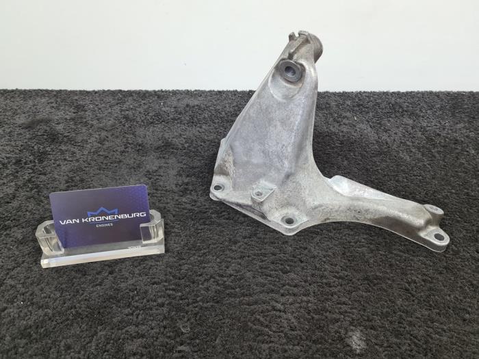 Gebruikte Motorrubber Mercedes CL (215) 5.8 CL-600 V12 36V Prijs € 50,00 Inclusief btw aangeboden door Van Kronenburg Engines