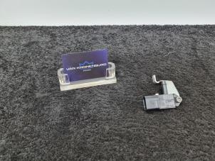 Gebruikte Brandstofdruk sensor Audi A4 (B9) 2.0 TDI Ultra 16V Prijs € 15,00 Inclusief btw aangeboden door Van Kronenburg Engines