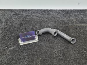 Gebruikte Slang (diversen) Mercedes CL (215) 5.8 CL-600 V12 36V Prijs € 30,00 Inclusief btw aangeboden door Van Kronenburg Engines