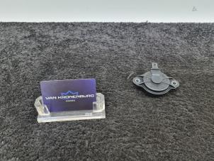 Gebruikte Nokkenas Sensor Porsche Macan (95B) 3.6 V6 24V Turbo Prijs € 79,94 Inclusief btw aangeboden door Van Kronenburg Engines