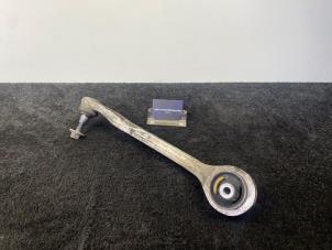 Gebruikte Draagarm rechts-voor Audi RS 6 Avant (C7) 4.0 V8 TFSI 32V Prijs € 30,00 Inclusief btw aangeboden door Van Kronenburg Engines