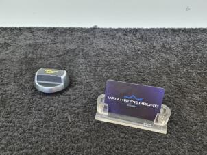 Gebruikte Oliedop Porsche 911 (991) 3.8 24V Carrera 4S Prijs € 50,00 Inclusief btw aangeboden door Van Kronenburg Engines