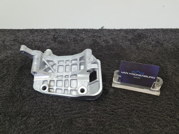 Nieuwe Dynamosteun onder Audi A6 (C7) 3.0 TDI V6 24V Quattro Prijs € 50,00 Inclusief btw aangeboden door Van Kronenburg Engines