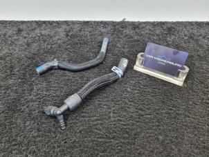 Nieuwe Leiding (diversen) Audi A4 (B8) 2.0 TDI 16V Prijs € 49,95 Inclusief btw aangeboden door Van Kronenburg Engines