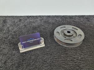 Gebruikte Krukas Poelie Volkswagen Golf VII Variant (AUVV) 2.0 R 360S 4Motion 16V Prijs € 19,00 Inclusief btw aangeboden door Van Kronenburg Engines