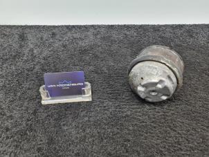 Gebruikte Motorsteun Mercedes C (W203) 2.7 C-270 CDI 20V Prijs € 29,95 Inclusief btw aangeboden door Van Kronenburg Engines