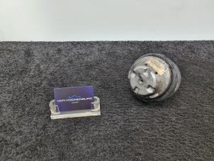 Gebruikte Motorsteun Mercedes C (W203) 2.7 C-270 CDI 20V Prijs € 29,95 Inclusief btw aangeboden door Van Kronenburg Engines