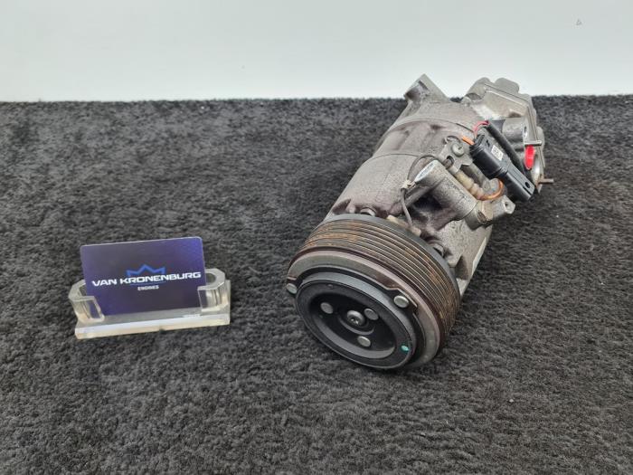 Gebruikte Aircopomp BMW 3 serie (E92) 325i 24V Prijs € 45,00 Inclusief btw aangeboden door Van Kronenburg Engines