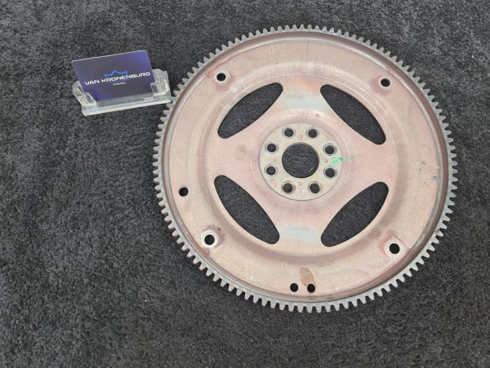 Starterkrans van een Land Rover Range Rover Sport (LS) 2.7 TDV6 24V 2008