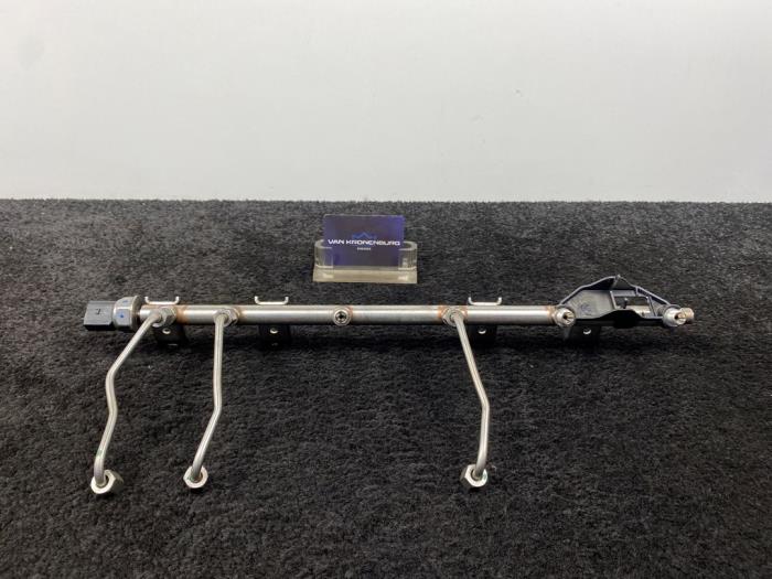 Gebruikte Verstuiver brug BMW 3 serie (E92) 330i 24V Prijs € 29,95 Inclusief btw aangeboden door Van Kronenburg Engines