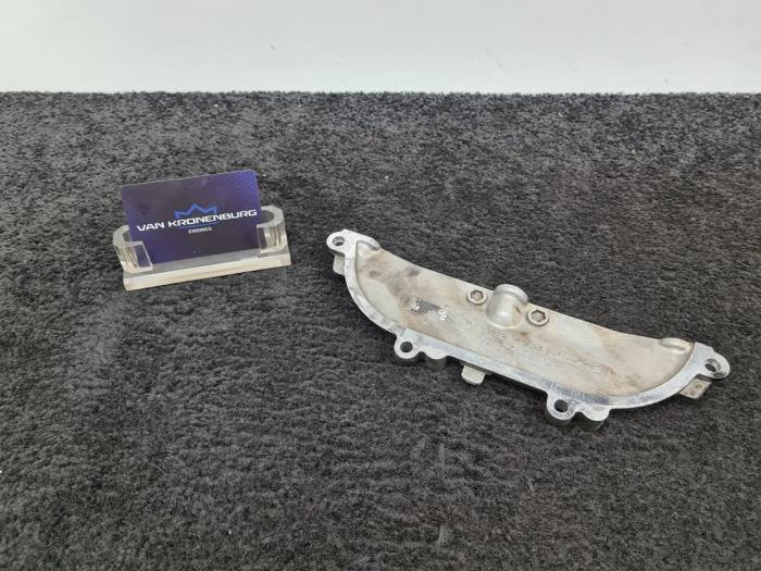 Gebruikte Distributiedeksel BMW M3 (E92) 4.0 V8 32V Prijs € 50,00 Inclusief btw aangeboden door Van Kronenburg Engines