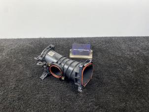 Gebruikte Luchtinlaat slang Audi Q7 (4MB/4MG) 3.0 TDI V6 24V e-tron plug-in hybrid Prijs € 30,00 Inclusief btw aangeboden door Van Kronenburg Engines