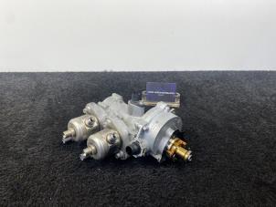 Gebruikte Benzinepomp BMW 3 serie (F30) M3 3.0 24V TwinPower Turbo Prijs € 350,00 Inclusief btw aangeboden door Van Kronenburg Engines