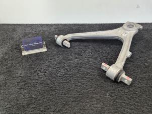 Gebruikte Draagarm boven rechts-voor Lamborghini Aventador Roadster 6.5 V12 48V LP 700-4 Prijs € 550,01 Inclusief btw aangeboden door Van Kronenburg Engines