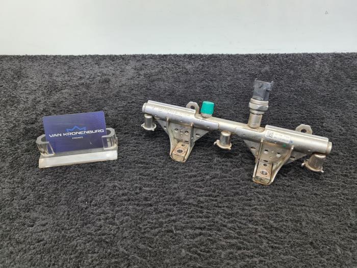 Gebruikte Common rail (Injectie) Porsche 911 (997) 3.6 24V Carrera 4 Prijs € 50,00 Inclusief btw aangeboden door Van Kronenburg Engines