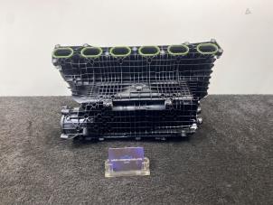 Nieuwe Inlaatspruitstuk Mercedes GLE (V167) 450 EQ Boost 3.0 24V 4-Matic Prijs € 375,00 Inclusief btw aangeboden door Van Kronenburg Engines