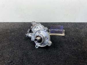 Gebruikte Dieselpomp Mercedes C (W205) C-220d 2.0 Turbo 16V Prijs € 350,00 Inclusief btw aangeboden door Van Kronenburg Engines