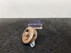 Gebruikte Waterpomp Mercedes C-Klasse AMG (W205) C-63 AMG 4.0 V8 Biturbo Prijs € 99,95 Inclusief btw aangeboden door Van Kronenburg Engines