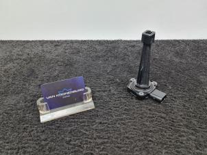 Gebruikte Oliepeil sensor Jaguar F-Pace 3.0 D 24V AWD Prijs € 30,00 Inclusief btw aangeboden door Van Kronenburg Engines