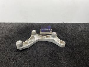 Gebruikte Motorrubber Mercedes E (W213) E-350d 3.0 V6 24V Prijs € 40,00 Inclusief btw aangeboden door Van Kronenburg Engines