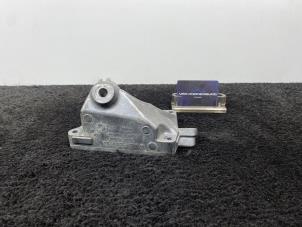 Gebruikte Motorrubber Mercedes GL (X164) 4.0 GL 420 CDI V8 32V Prijs € 15,00 Inclusief btw aangeboden door Van Kronenburg Engines