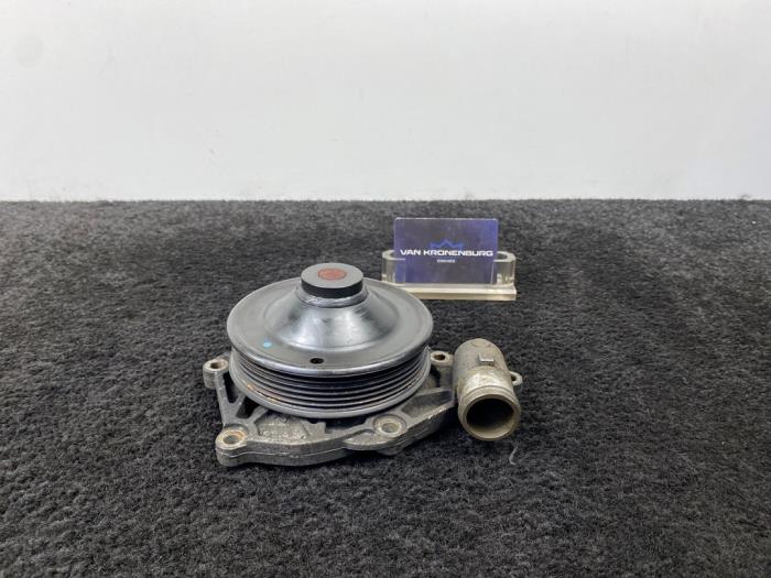 Gebruikte Waterpomp Porsche 911 (996) 3.6 Carrera 4 24V Prijs € 29,95 Inclusief btw aangeboden door Van Kronenburg Engines