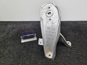 Gebruikte Motorsteun Lamborghini Huracan 5.2 V10 LP 610-4 Prijs € 59,96 Inclusief btw aangeboden door Van Kronenburg Engines