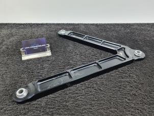 Gebruikte Draagarm onder rechts-achter Lamborghini Huracan 5.2 V10 LP 610-4 Prijs € 399,95 Inclusief btw aangeboden door Van Kronenburg Engines