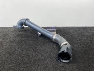 Gebruikte Intercooler Buis Volkswagen Caddy IV 2.0 TDI 122 4Motion Prijs € 30,00 Inclusief btw aangeboden door Van Kronenburg Engines