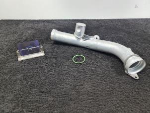 Gebruikte Intercooler Buis Mercedes ML III (166) 3.0 ML-350 BlueTEC V6 24V 4-Matic Prijs € 19,95 Inclusief btw aangeboden door Van Kronenburg Engines