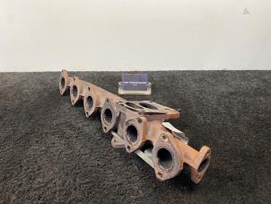 Gebruikte Uitlaatspruitstuk BMW 5 serie Touring (F11) 535d 24V Prijs € 150,00 Inclusief btw aangeboden door Van Kronenburg Engines