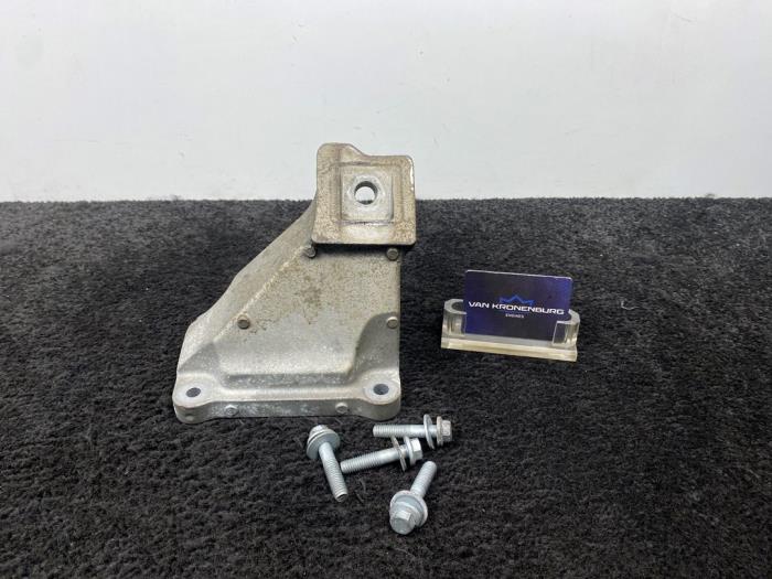 Gebruikte Motorrubber Landrover Range Rover IV (LG) 5.0 V8 32V Supercharged Prijs € 25,00 Inclusief btw aangeboden door Van Kronenburg Engines
