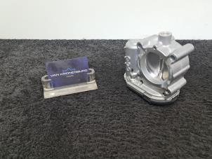 Nieuwe Gasklephuis Mercedes C (W205) C-180 1.6 16V Prijs € 121,00 Inclusief btw aangeboden door Van Kronenburg Engines