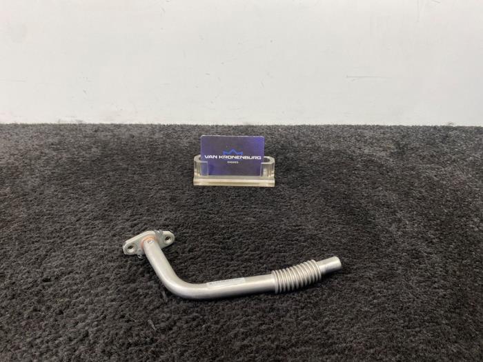 Gebruikte Oliedruk Leiding Mercedes C (W205) C-200 2.0 CGI 16V Prijs € 20,00 Inclusief btw aangeboden door Van Kronenburg Engines