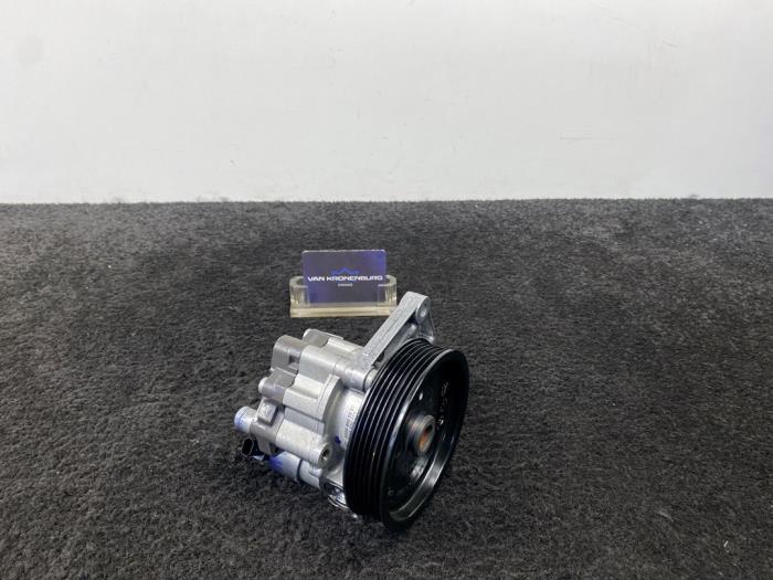 Gebruikte Servopomp Mercedes E (W212) E-300 V6 24V BlueEFFICIENCY 4-Matic Prijs € 170,01 Inclusief btw aangeboden door Van Kronenburg Engines