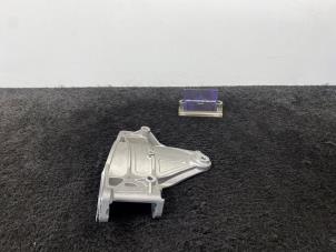 Nieuwe Aircopomp Steun Ferrari FF 6.3 V12 48V Prijs € 175,00 Inclusief btw aangeboden door Van Kronenburg Engines