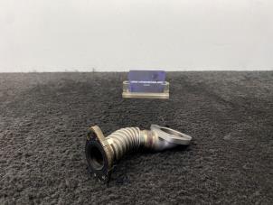 Gebruikte EGR Buis Mercedes C (W205) C-200 2.0 CGI 16V Prijs € 35,01 Inclusief btw aangeboden door Van Kronenburg Engines