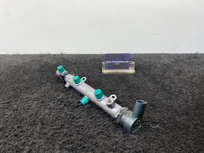 Gebruikte Injector brug Audi Q7 (4LB) 3.0 TDI V6 24V Prijs € 30,00 Inclusief btw aangeboden door Van Kronenburg Engines