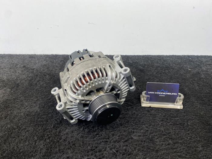 Gebruikte Dynamo Volkswagen Passat (362) 3.6 FSI 4Motion 24V Prijs op aanvraag aangeboden door Van Kronenburg Engines