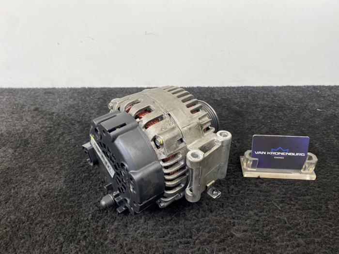 Dynamo van een Volkswagen Passat (362) 3.6 FSI 4Motion 24V 2012