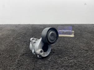 Gebruikte Spanrol Multiriem Mercedes Vito (639.6) 2.2 113 CDI 16V Euro 5 Prijs € 25,00 Inclusief btw aangeboden door Van Kronenburg Engines