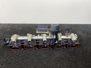 Gebruikte Inlaatspruitstuk Audi RS 6 (C6) RS6 5.0 V10 40V TFSI Prijs € 450,00 Inclusief btw aangeboden door Van Kronenburg Engines