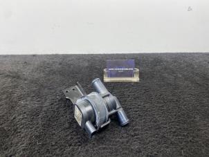 Gebruikte Extra waterpomp Audi A6 (C5) 2.4 V6 30V Quattro Prijs € 50,00 Inclusief btw aangeboden door Van Kronenburg Engines