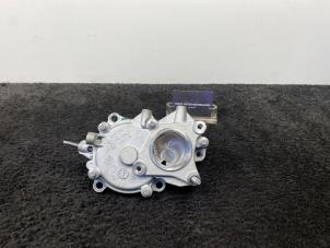 Nieuwe Hogedrukpomp Peugeot Expert (V1/VA/VB/VE/VF/VT/VY) 2.0 Blue HDi 120 16V Prijs € 150,00 Inclusief btw aangeboden door Van Kronenburg Engines