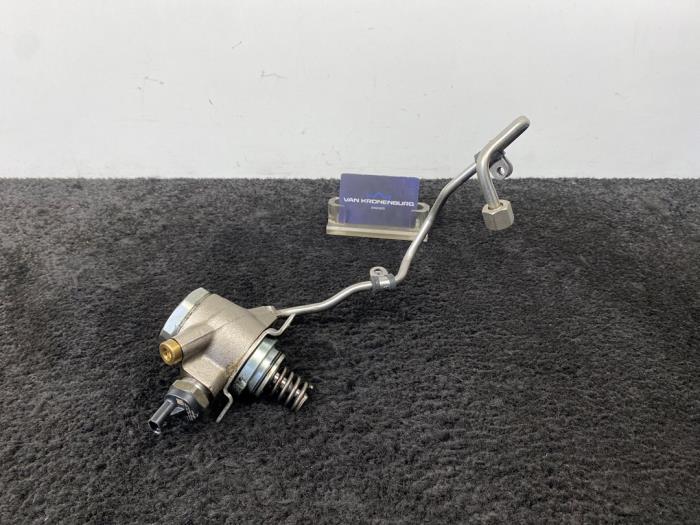 Brandstofpomp Mechanisch van een Audi S4 (B8) S4 3.0 TFSI V6 24V 2010