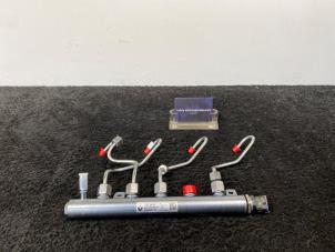 Gebruikte Injector brug Mercedes C (W205) C-180 1.6 CDI BlueTEC, C-180 d 16V Prijs € 75,00 Inclusief btw aangeboden door Van Kronenburg Engines