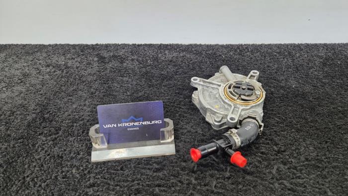 Gebruikte Vacuumpomp (Benzine) Audi RS 6 Avant (C7) 4.0 V8 TFSI 32V Prijs € 50,00 Inclusief btw aangeboden door Van Kronenburg Engines