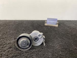 Gebruikte Spanrol Multiriem Mercedes C (W205) C-200 2.0 CGI 16V Prijs € 30,00 Inclusief btw aangeboden door Van Kronenburg Engines