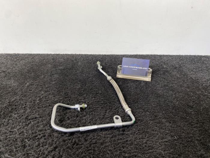 Gebruikte Oliedruk Leiding Mercedes C (W205) C-180 1.6 16V Prijs € 20,00 Inclusief btw aangeboden door Van Kronenburg Engines